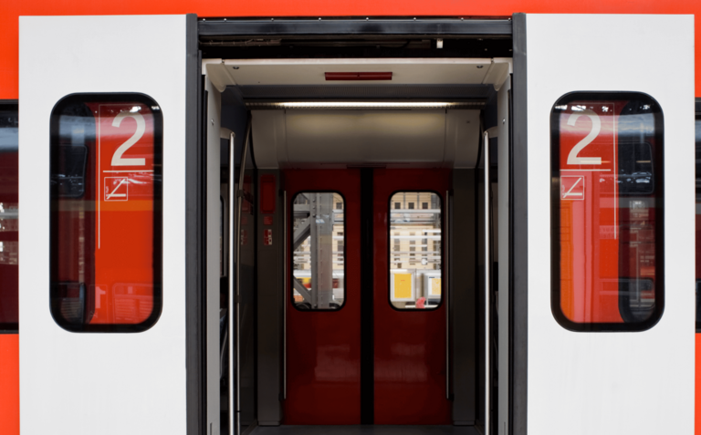 Linearführungen in Waggontüren