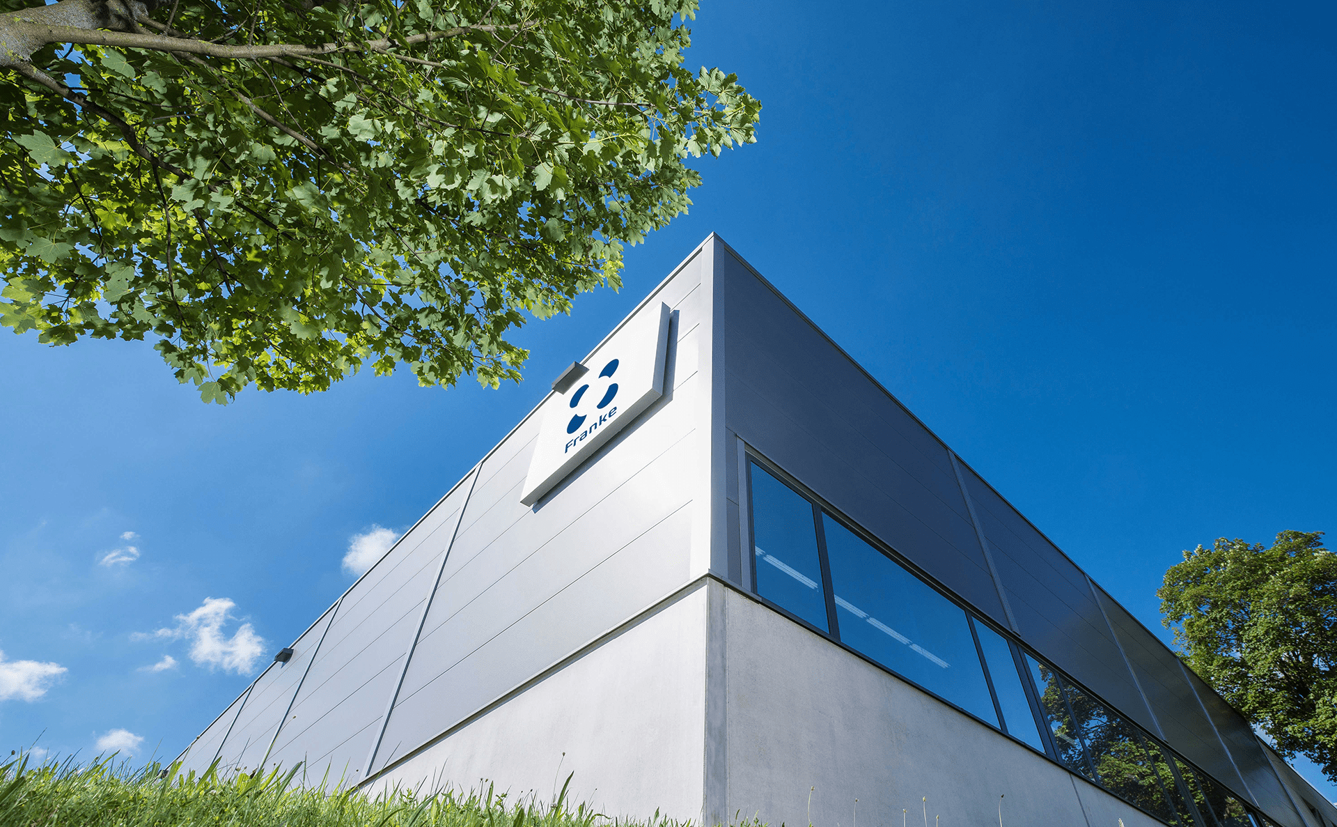 Gebäude der Franke GmbH - Dem Spezialisten für Wälzlager, Kugellager und Linearführungen